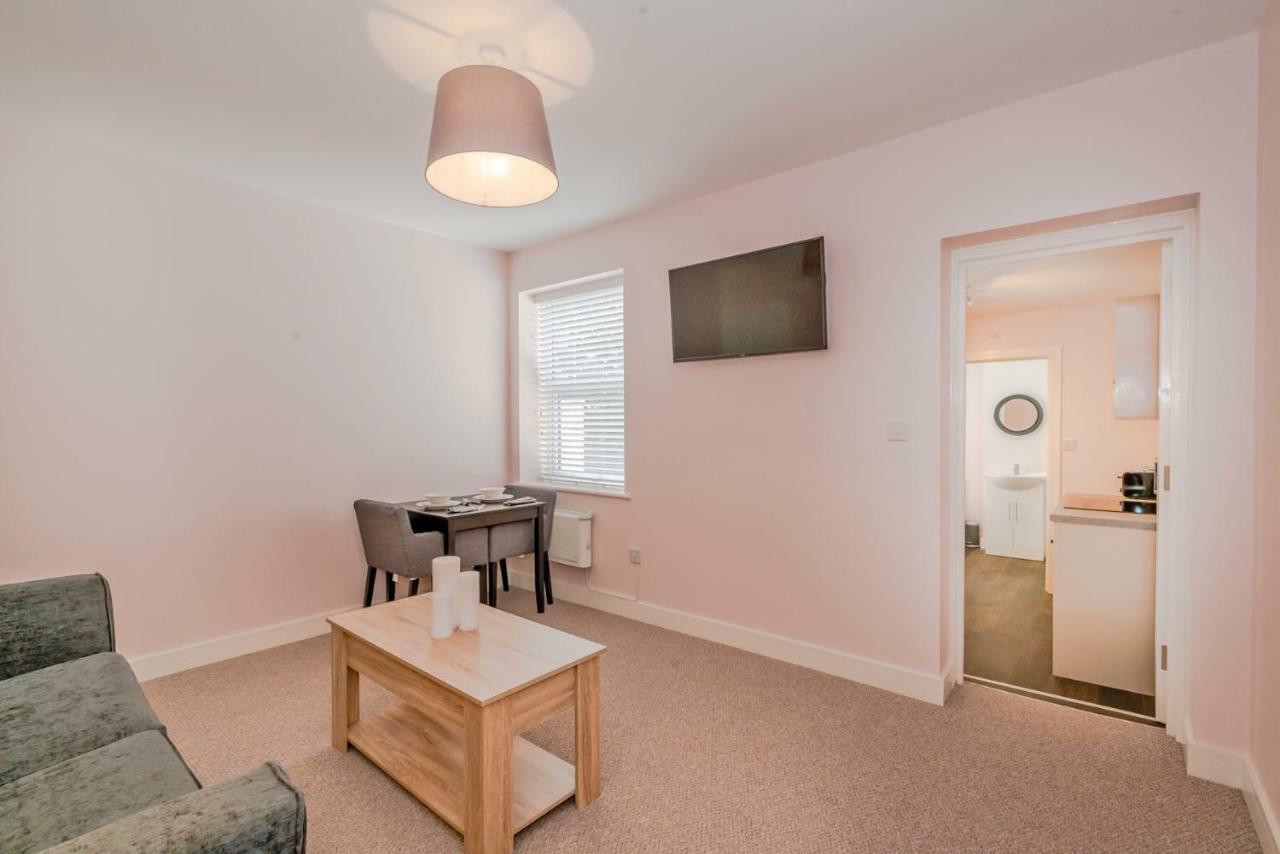 Cannock Hotel Apartments Dış mekan fotoğraf